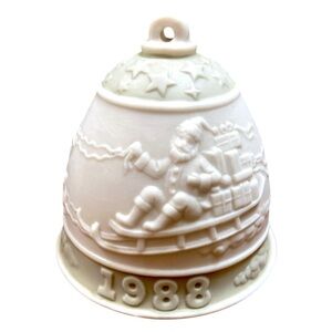 1988 Lladro Christmas Bell #5525 Green White Etched Santa Sleigh Reindeer w/Box
